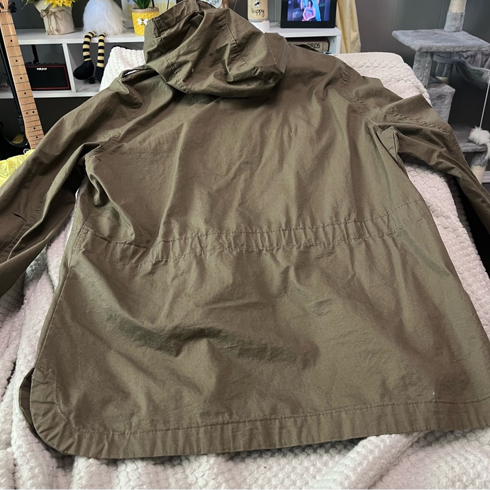 NWOT Hooded Olive Green Women's Jacket - Picture 2 of 3